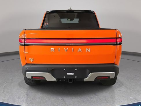 Used 2022 Rivian R1T Launch Edition image 8
