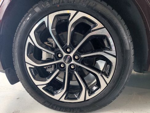 Used 2024 Lincoln Nautilus Reserve w/ Equipment Group 202A image 34