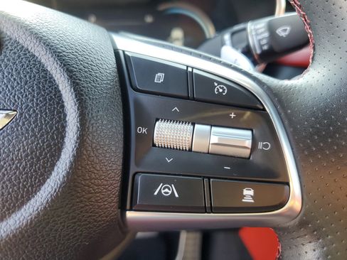 Used 2023 Genesis G70 2.0T w/ Sport Prestige Package image 24