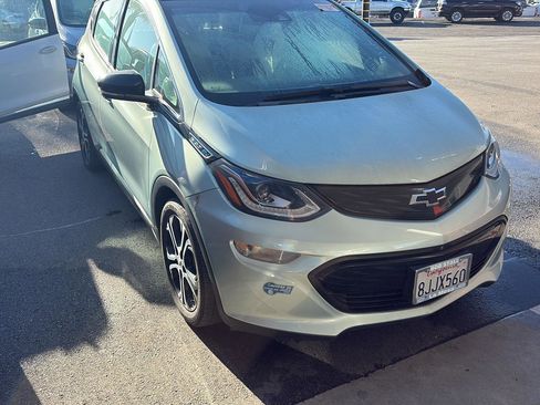 Used 2019 Chevrolet Bolt Premier w/ Infotainment Package image 4
