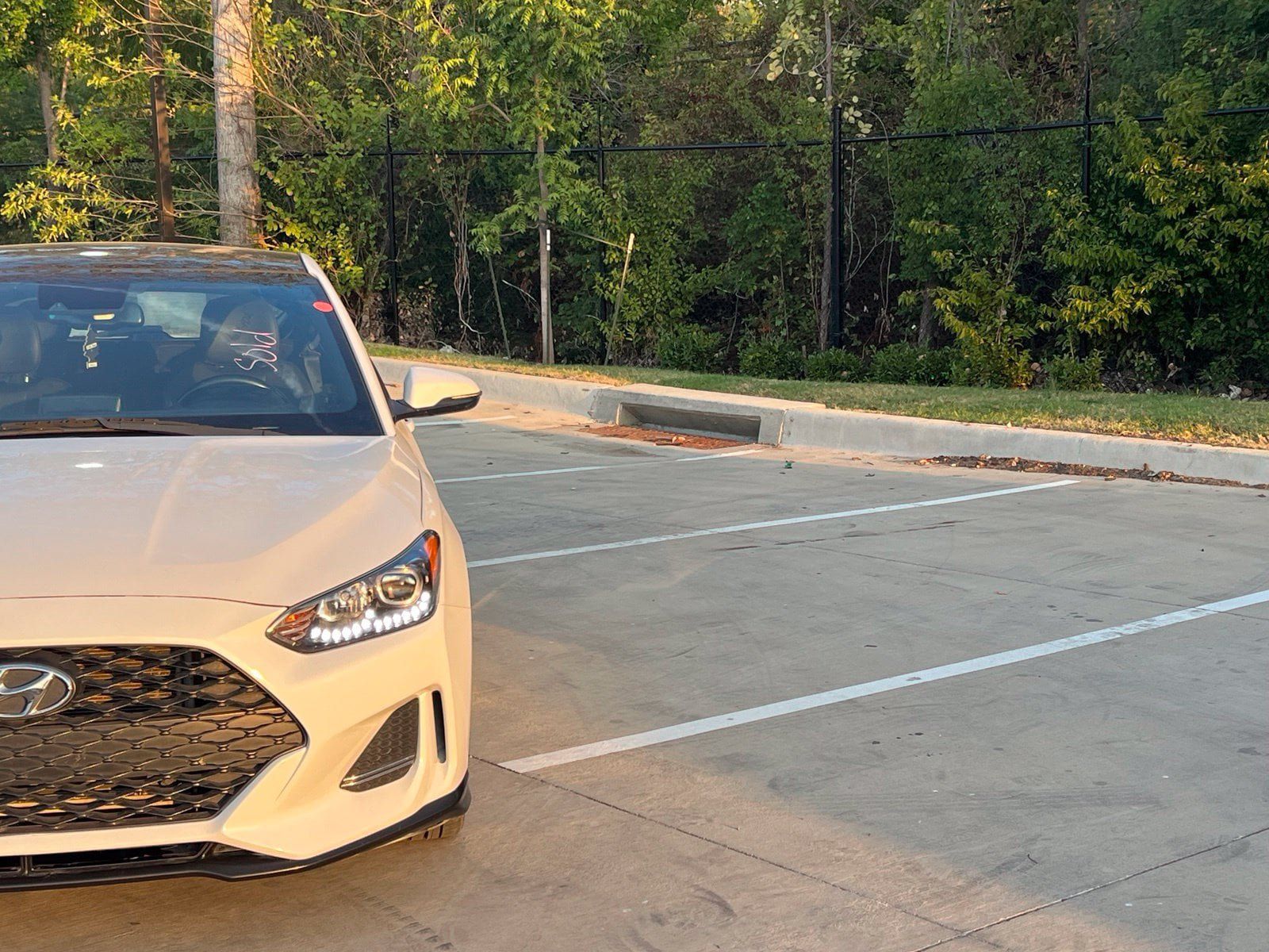 Used 2019 Hyundai Veloster Turbo FWD image 3
