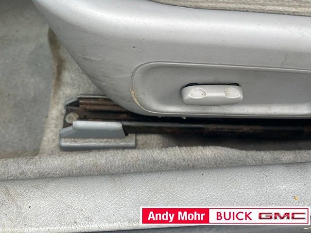 Used 2006 Buick LaCrosse CX FWD image 19