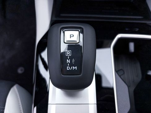 New 2026 Mitsubishi Outlander SE FWD image 17