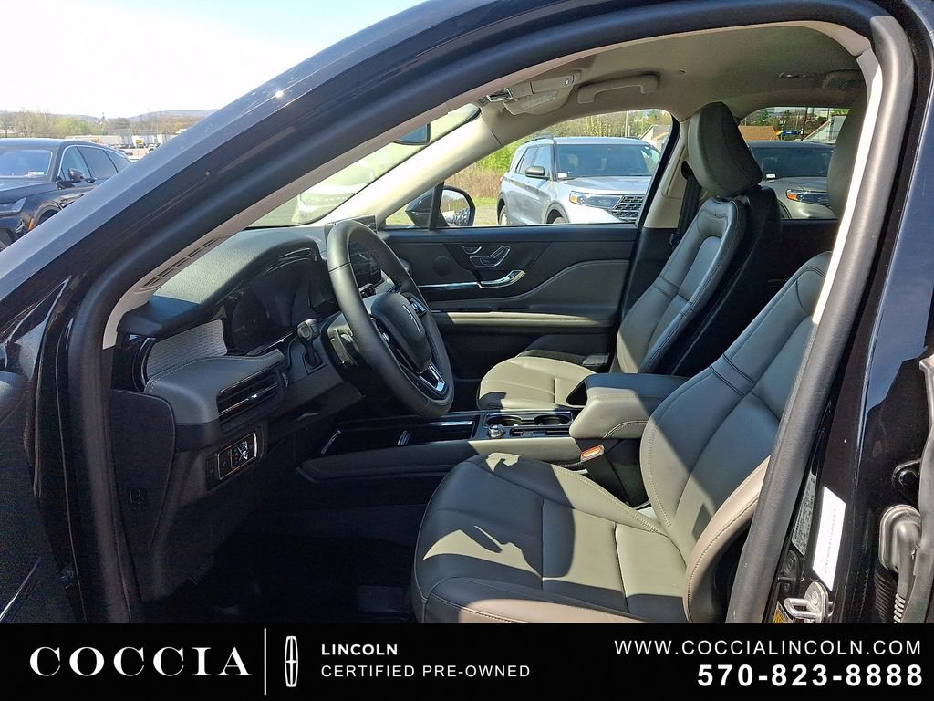 Certified 2023 Lincoln Corsair AWD image 13
