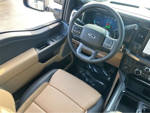 New 2026 Ford F250 Lariat w/ Lariat Ultimate Package image 13