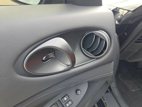 Used 2025 Nissan Z Sport w/ Floor Mat Package RWD image 13