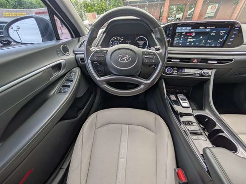 Used 2020 Hyundai Sonata Limited FWD image 14