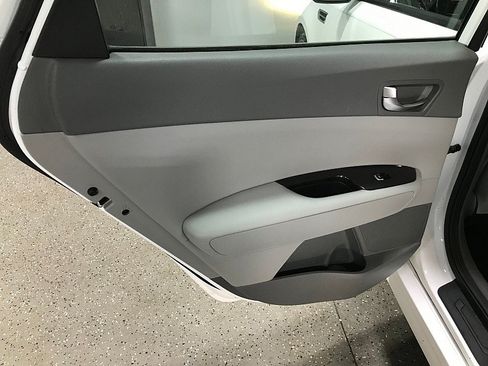 Used 2016 Kia Optima EX FWD image 15