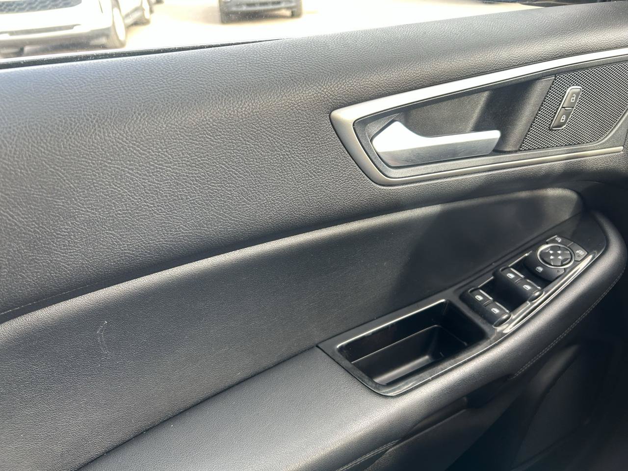Used 2019 Ford Edge SEL w/ Equipment Group 201A AWD/4WD image 28