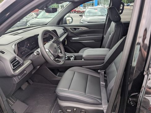 New 2026 Chevrolet Traverse LT w/ Midnight/Sport Edition AWD/4WD image 13