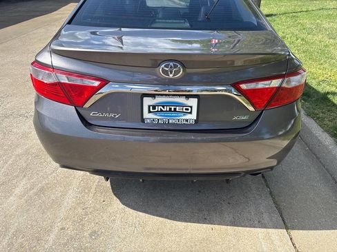 Used 2015 Toyota Camry XSE w/ Moonroof Package image 7
