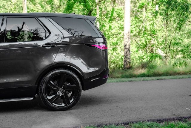 Used 2025 Land Rover Discovery Dynamic SE AWD/4WD image 8