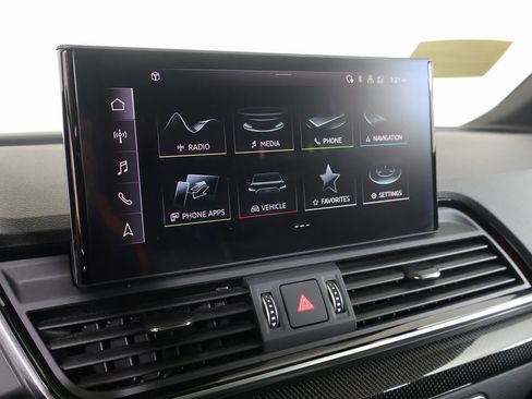 Used 2023 Audi SQ5 Premium Plus w/ Premium Plus Package image 6