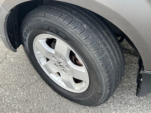 Used 2004 Honda Element EX image 35