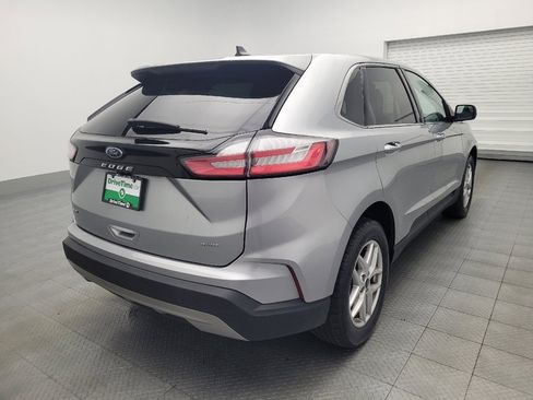 Used 2024 Ford Edge SEL image 9