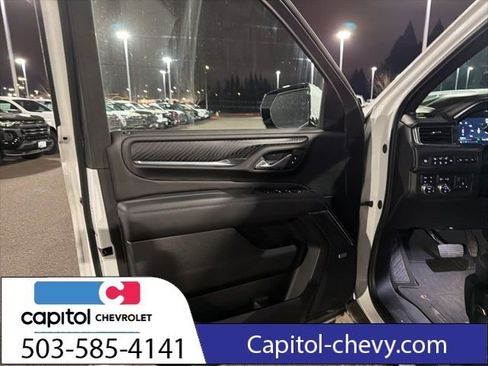 Used 2024 GMC Yukon XL Denali w/ Advanced Technology Package image 10