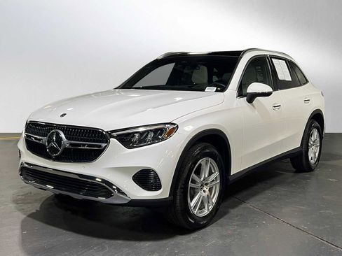 Certified 2025 Mercedes-Benz GLC 300 4MATIC image 7