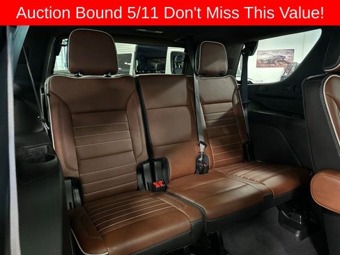 Used 2024 GMC Yukon Denali Ultimate AWD/4WD image 48