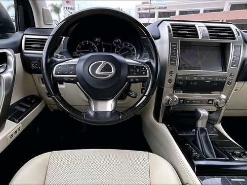 Used 2020 Lexus GX 460 Premium w/ Premium Package AWD/4WD image 5
