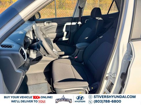 New 2026 Hyundai Venue SE image 15