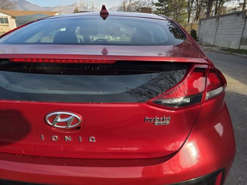 Used 2019 Hyundai Ioniq Blue image 4