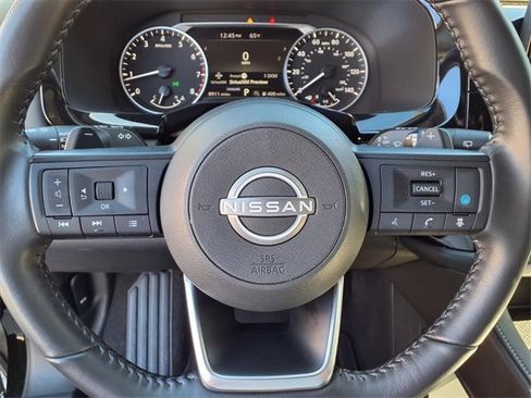 Certified 2024 Nissan Pathfinder SV image 10