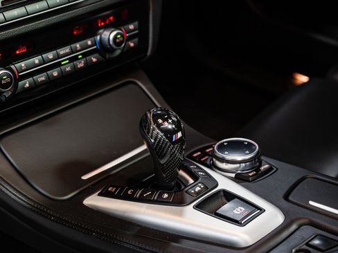 Used 2014 BMW M5 RWD image 24
