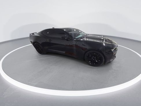 Used 2017 Chevrolet Camaro SS RWD image 2
