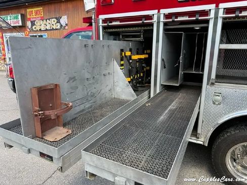 Used 2003 Ford F550 4x4 Regular Cab Super Duty image 21