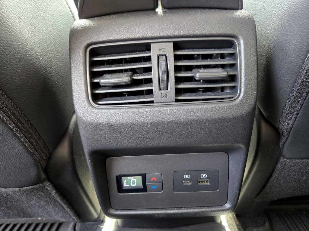 Certified 2023 Nissan Rogue SL w/ SL Premium Package AWD/4WD image 18