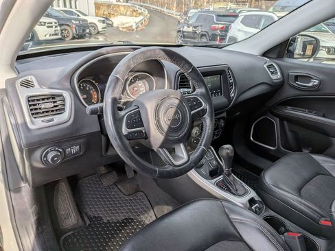 Certified 2018 Jeep Compass Latitude w/ Popular Equipment Group image 11