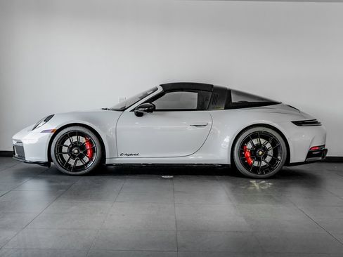 Certified 2025 Porsche 911 Targa 4 GTS image 2