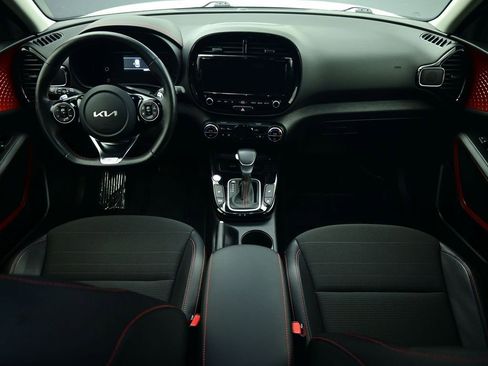 Used 2022 Kia Soul Turbo image 35