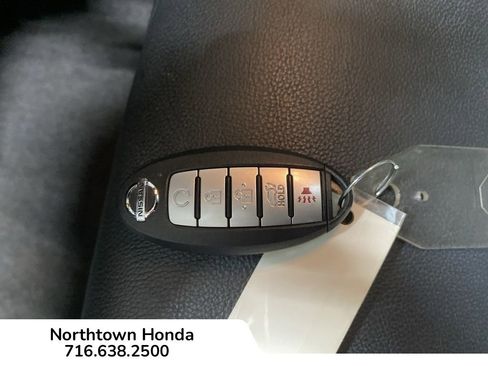 Used 2021 Nissan Rogue SL w/ Premium Package image 20