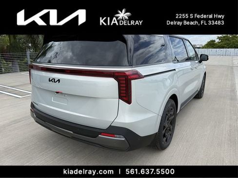 New 2026 Kia Carnival SX Prestige FWD image 3
