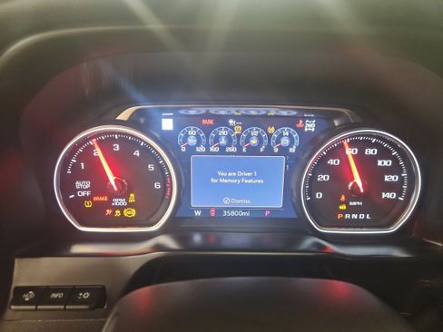 Used 2021 Chevrolet Silverado 1500 High Country w/ Technology Package image 16