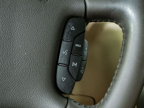 Used 2008 Buick Lucerne CXL w/ Driver Confidence Package FWD image 11