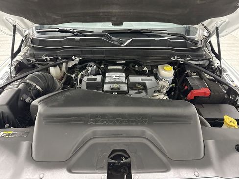 Used 2024 RAM 3500 Big Horn image 31