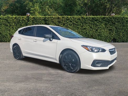 Used 2022 Subaru Impreza 2.0i image 2