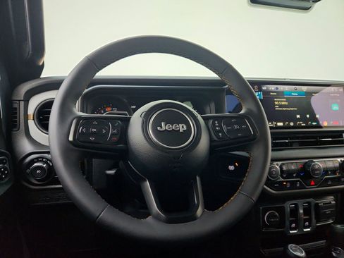 Used 2024 Jeep Wrangler Sport S image 27