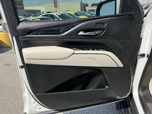 Used 2021 Cadillac Escalade ESV Sport w/ Driver Assist Tech Package AWD/4WD image 18