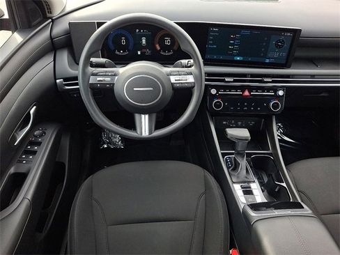 Used 2025 Hyundai Tucson SEL image 11