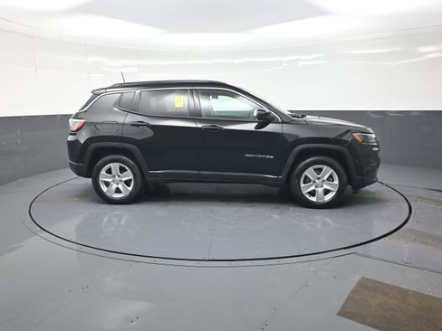 Used 2022 Jeep Compass Latitude w/ Convenience Group image 2
