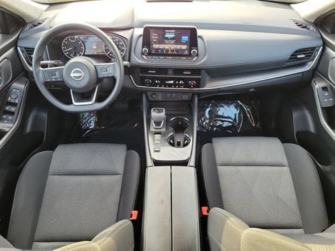 Used 2024 Nissan Rogue SV FWD image 13