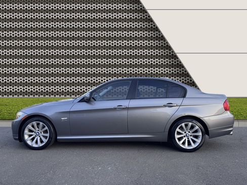 Used 2017 Audi A4 2.0T Premium image 17