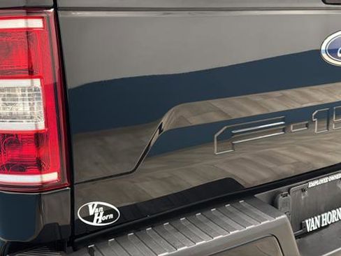 Used 2018 Ford F150 XLT w/ Equipment Group 302A Luxury AWD/4WD image 40