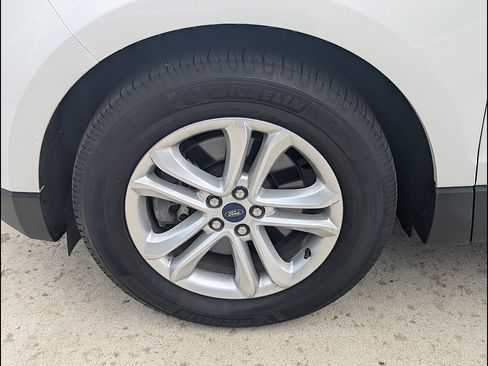 Used 2020 Ford Edge SEL AWD/4WD image 14