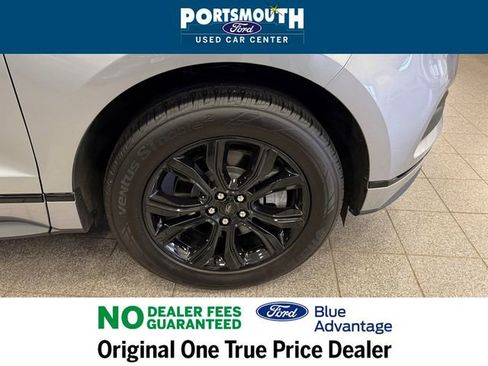 Used 2024 Ford Edge SE w/ Black Appearance Package image 27