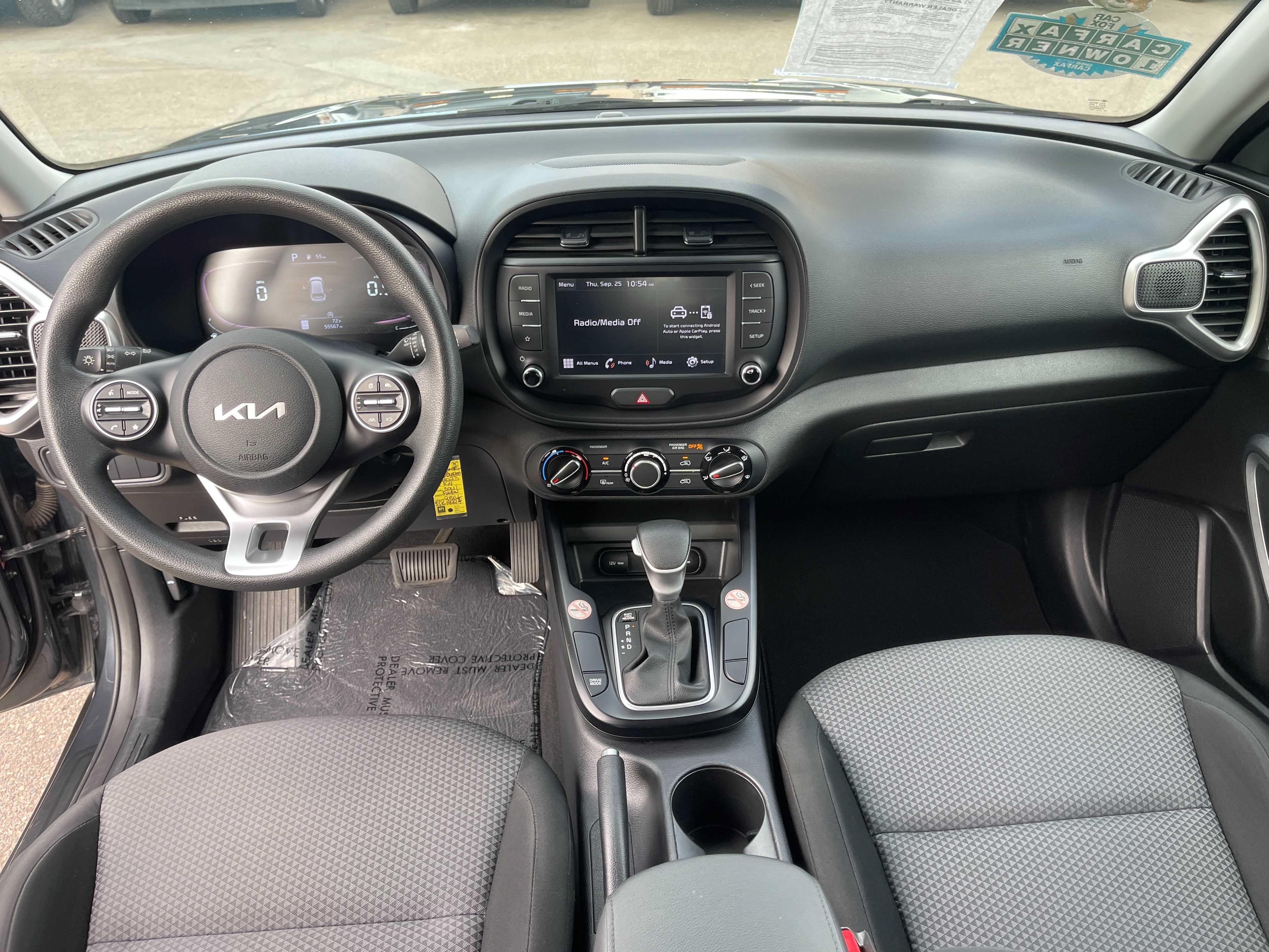 Used 2023 Kia Soul LX w/ LX Technology Package FWD image 12