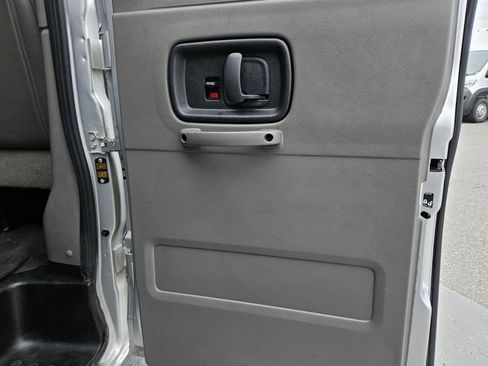 Used 2023 Chevrolet Express 3500 LS image 21
